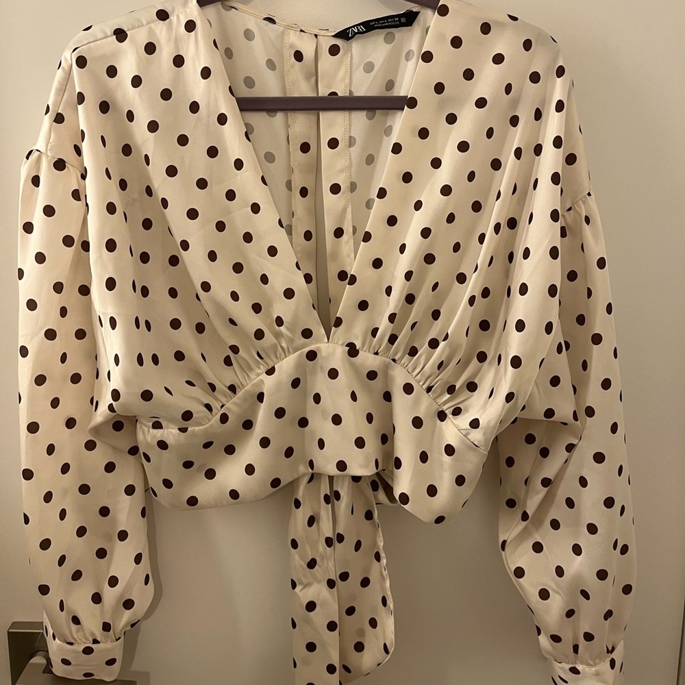 polka dot top